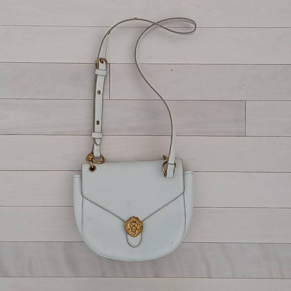 Anne Klein Women Lion Gold-tone Detail Flap Adjustable Buckle Crossbody Bag Whit
